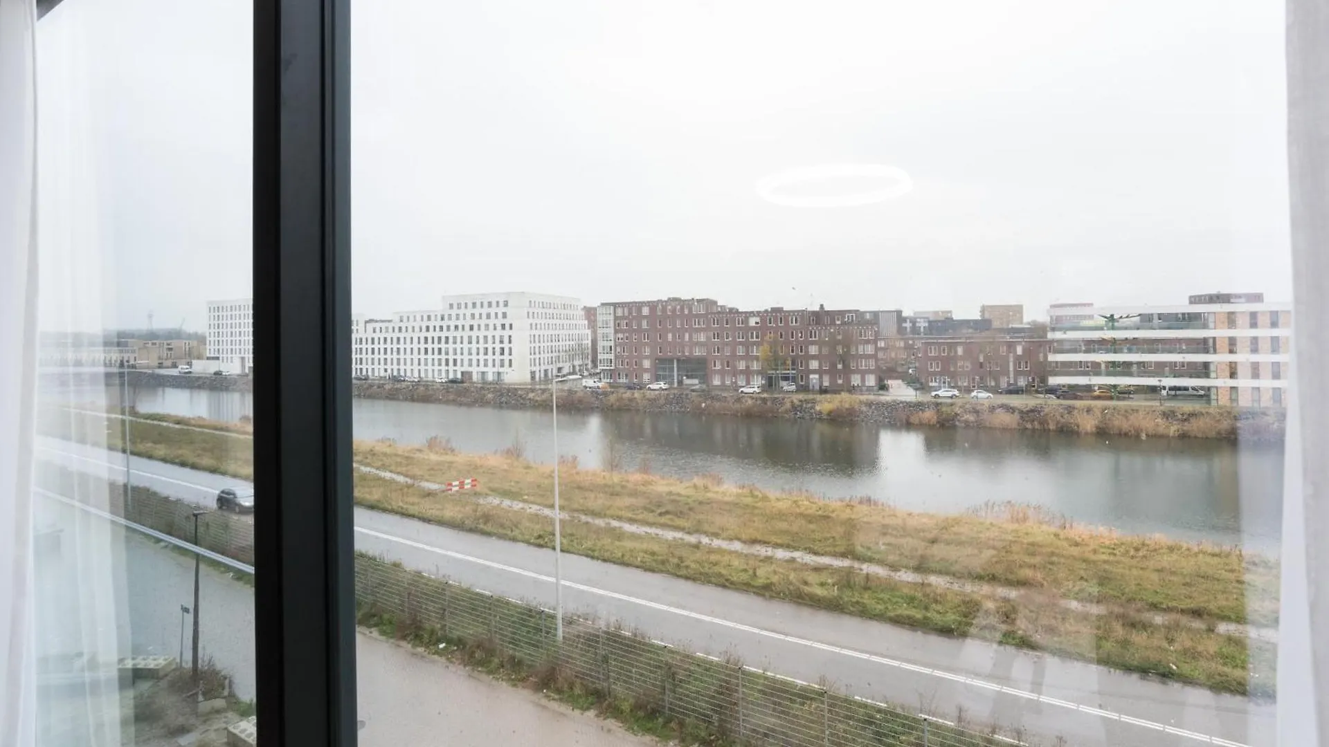 Levelup Amsterdam Hotel 0*,